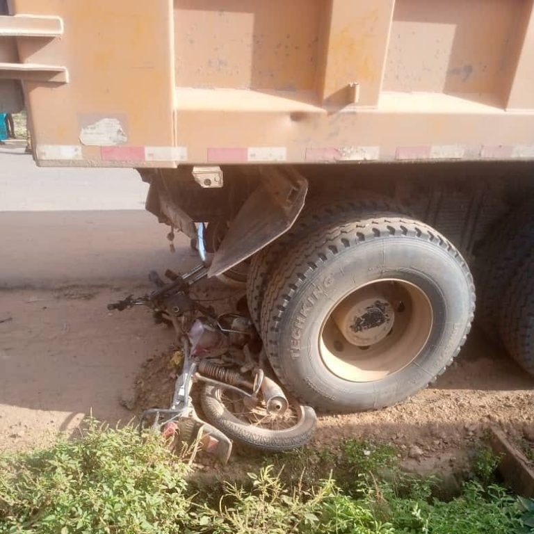 JUST IN: Fatal Accident As Dangote Truck Crushes Bike Man To Death in Ogun State (Graphic Photos and Videos) | MarvelTvUpdates