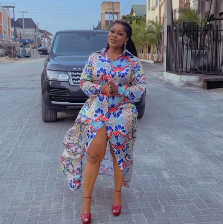 “I Chose Not To Post My Range Rover Because Big Girls Don’t Show Off” Actress Didi Ekanem Writes As She Shows Off Her Car | MarvelTvUpdates