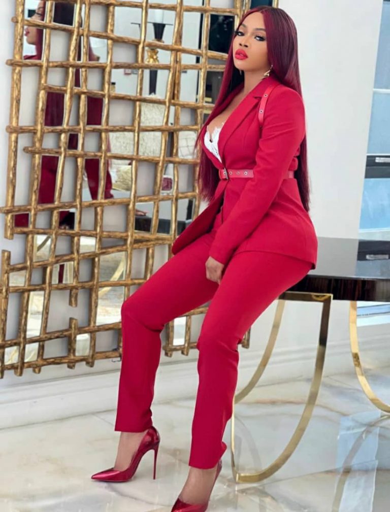 “There Is A Nasty Bug Going Around. Everyone I Know Is Sick”- Toke Makinwa | MarvelTvUpdates