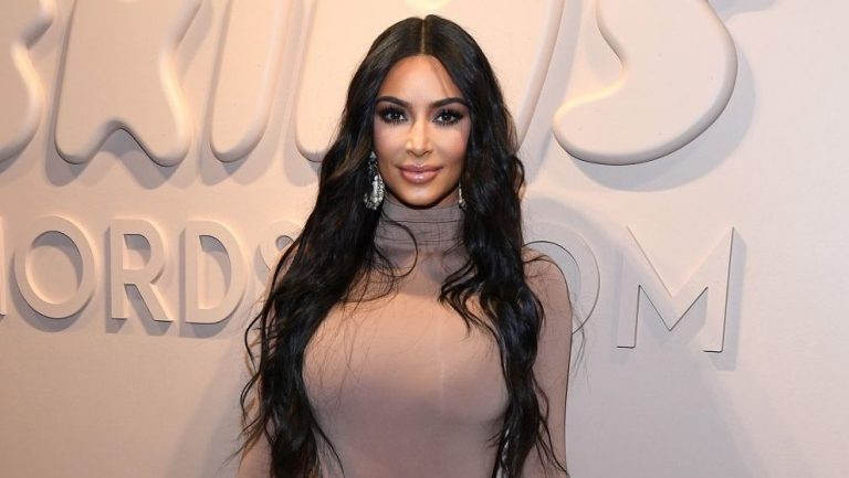 Kim Kardashian Files Document To Become “Legally Single” After Kanye’s Stage-Beg | MarvelTVUpdates