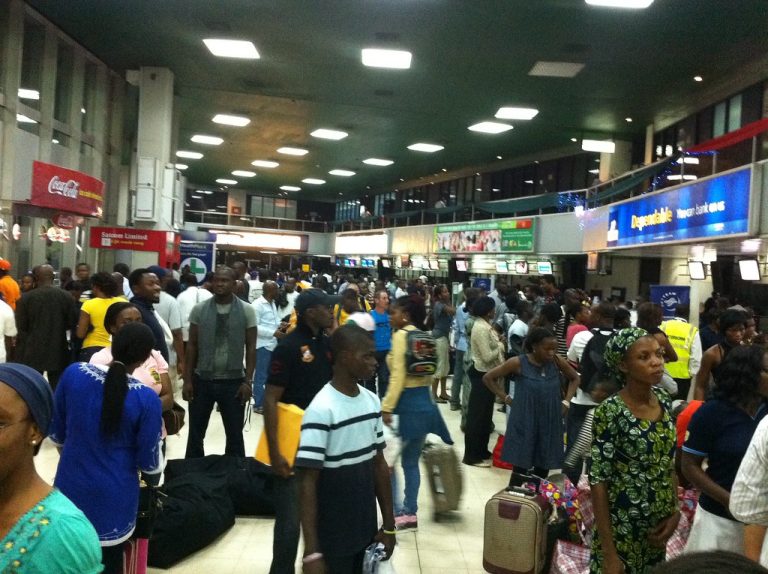 Staff Protest Against Unpaid Salaries By Seizing Passengers Luggages At Murtala Muhammed International Airport (VIDEO) | MarvelTvUpdates