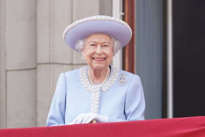 The Queen Of England, Queen Elizabeth II Becomes Second-Longest Serving Monarch  | MarvelTvUpdates  