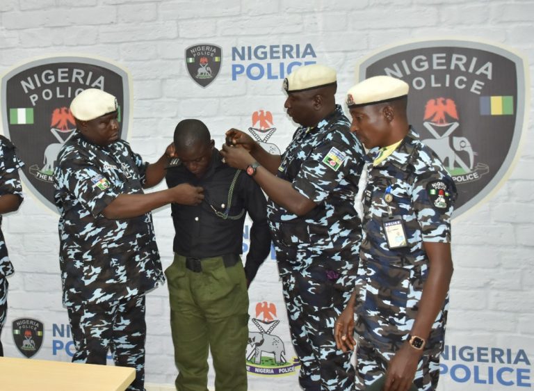 [VIDEO]: Police Openly Derobe, Disgrace Inspector Who Demanded Bribe In Kogi | MarvelTvUpdates