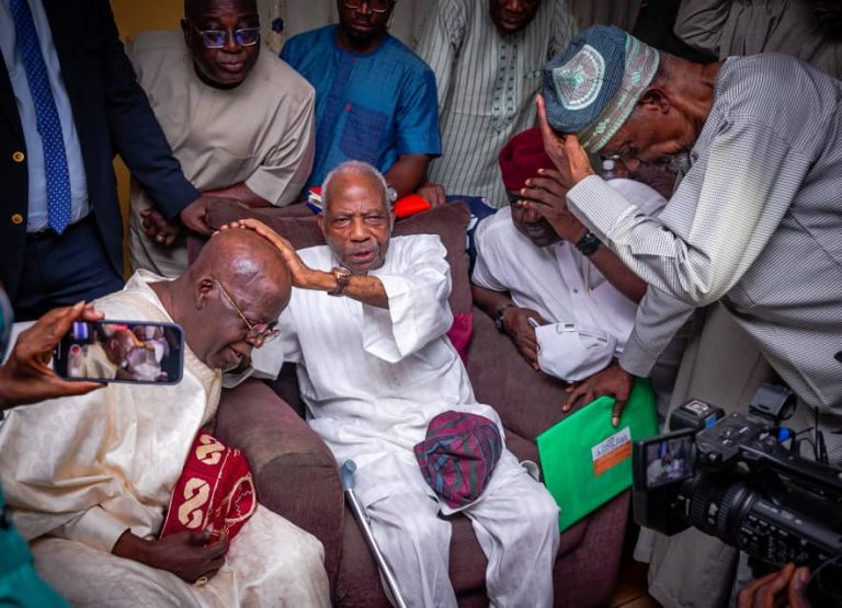 2023: APC Presidential Candidate, Bola Tinubu Storms Akure, Receives Pa Fasoranti, Afenifere’s Blessings [VIDEOS] | MarvelTvUpdates