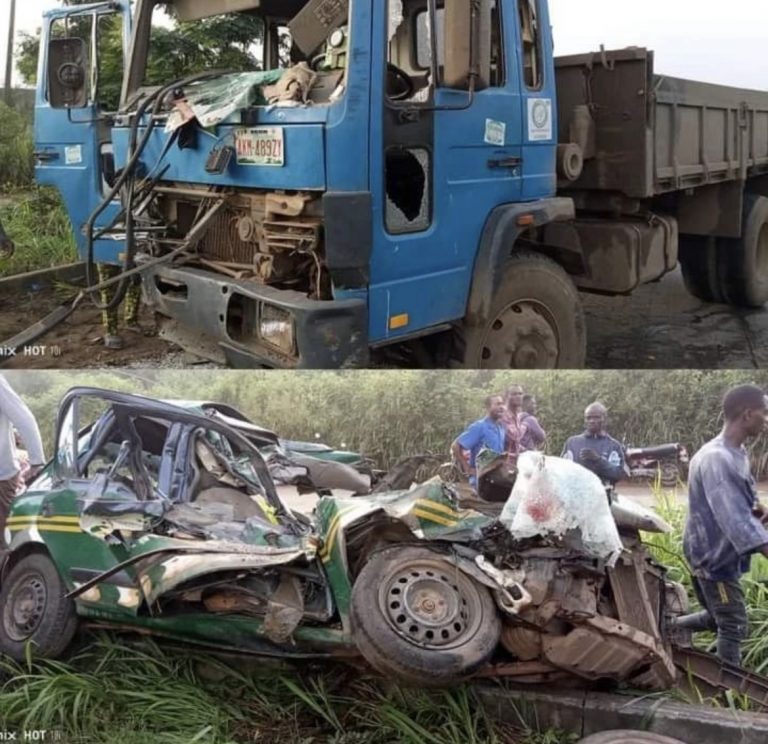 TRAGIC: 3 Crushed To Death As Truck Rams Into Taxi On Lagos-Abeokuta Expressway | MarvelTvUpdates