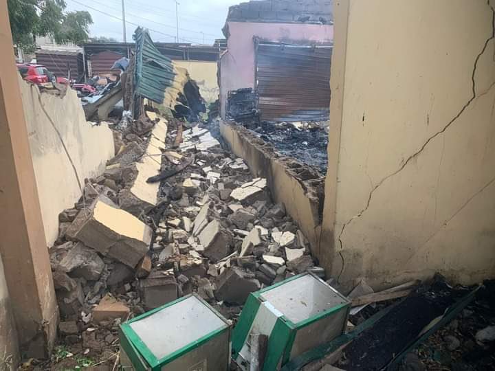 Suspected Arsonists Destroy INEC Office In Abeokuta, Ogun (PHOTOS) | MarvelTvUpdates