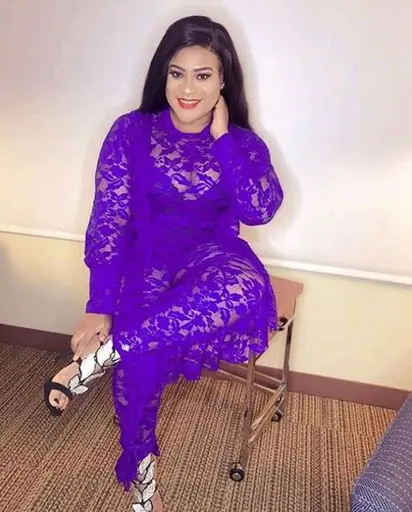 Nollywood Actress, Nkechi Blessing Sunday Wins N250,000 At Dance Contest Organised By Ooni’s Palace | MarvelTvUpdates