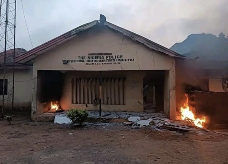 [PHOTOS]: Gunmen Storm Umuchu Town And Burn Down The Umuchu Police Station In Anambra | MarvelTvUpdates