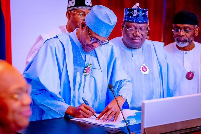 JUST-IN: President Buhari Signs N21.83trn 2023 Budget Into Law | MarvelTvUpdates