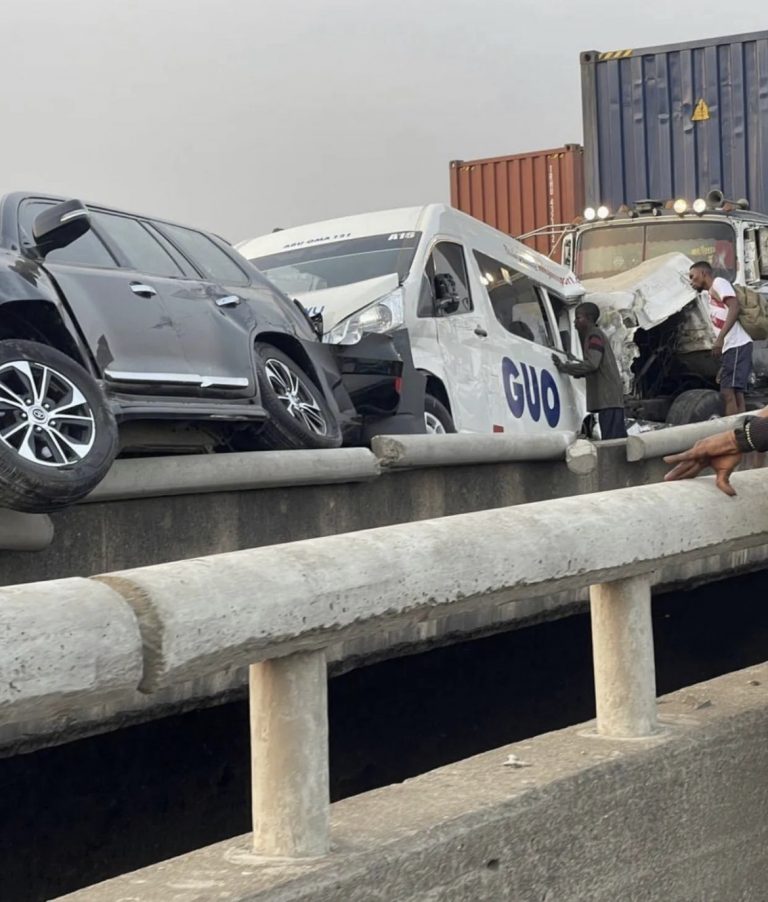 TRAGIC: One Killed In Multiple Accidents On Kara Bridge, Motorists Groan In Gridlock (PHOTOS) | MarvelTvUpdates