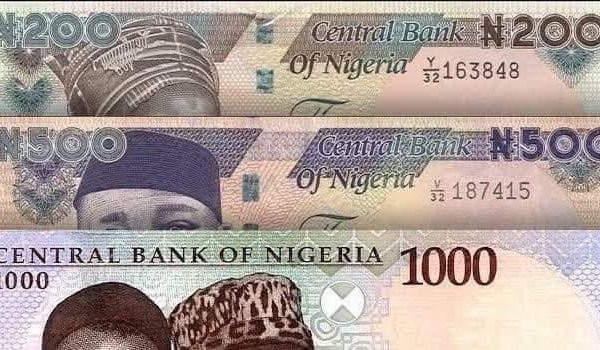 Banks Ignore CBN Directive, Collect Old N1,000, N500 | MarvelTvUpdates