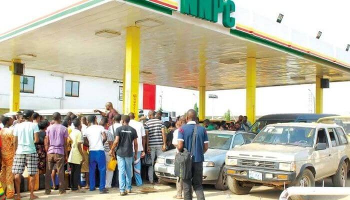 Motorists Threaten Protest At NNPC Headquarters | MarvelTvUpdates