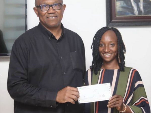 [PHOTOS]: Peter Obi Fulfills Promise, Gifts N75K To The Lady Who Could Not Afford Oven | MarvelTvUpdates