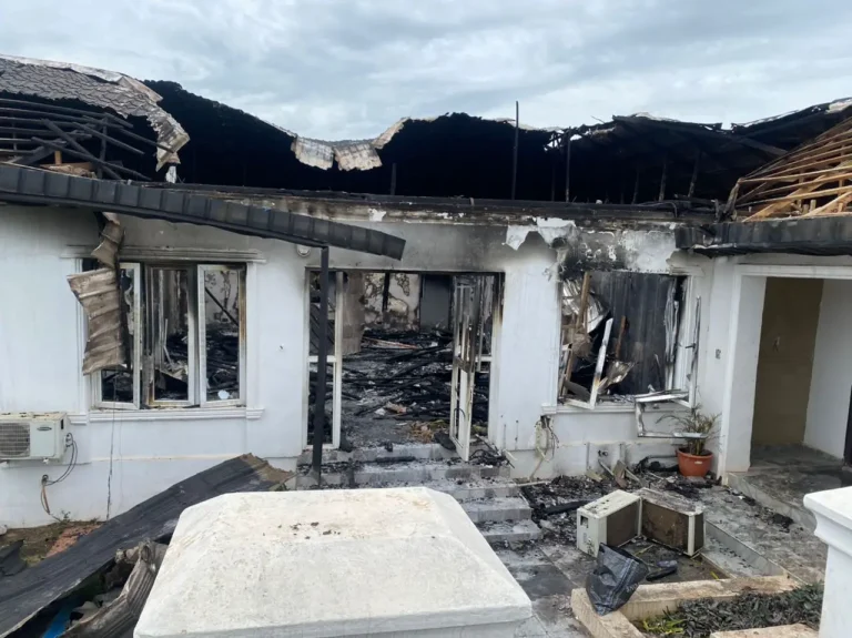 Fire Guts Ooni Of Ife’s Palace (PHOTOS) | MarvelTvUpdates