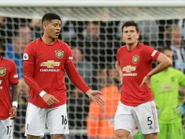 EPL: Thank God Martinez Is Now Benching You – Marcus Rojo Mocks Flop Harry Maguire | MarvelTvUpdates