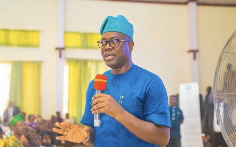 Governor Seyi Makinde Dissolves Cabinet, Terminates Political Office Holders Appointments | MarvelTvUpdates