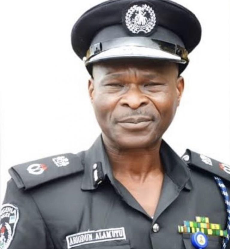 How Over 6 Friends Died After Taking Alcohol (Ogogoro) In Ijebu-Ode – Ogun Police Reveals | MarvelTvUpdates