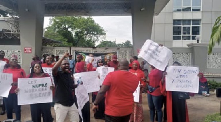 PENGANSSAN Protests, Shuts Down Offices In FCT Abuja (PHOTOS) | MarvelTvUpdates