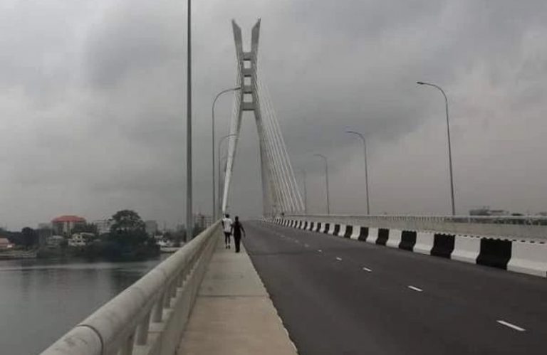 TRAGIC: Dispatch Rider Jumps Into Lekki-Ikoyi Link Bridge In Lagos | MarvelTvUpdates