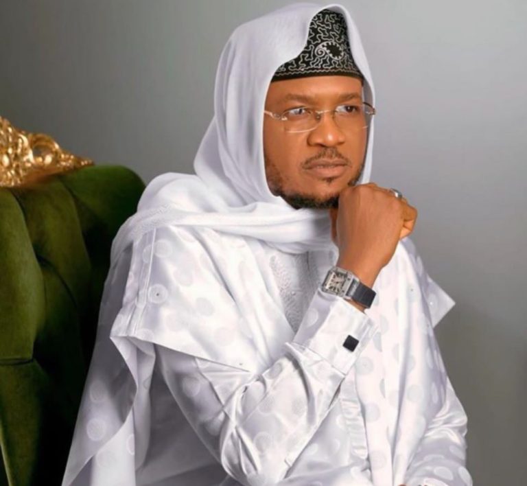 Former APC Lawmaker Shina Peller, 5,000 Other Accord Party Members Move to PDP In Oyo | MarvelTvUpdates