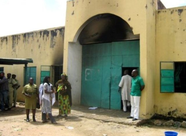 Protest Erupts In Nigeria Prison Over Hardship, Reduction In Food Ration | MarvelTvUpdates