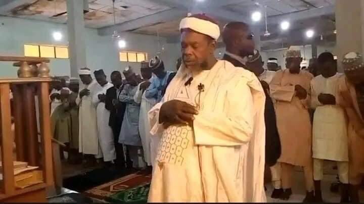 Sokoto Imam Leads Eid Prayers Despite No Moon Sighting | MarvelTvUpdates