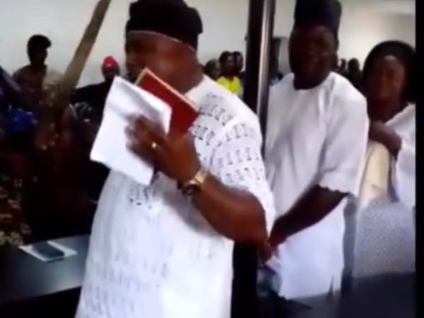 Newly Appointed Advisers, Supervisors In Ekiti Take Oath Of Office With Ogún (VIDEO) | MarvelTvUpdates