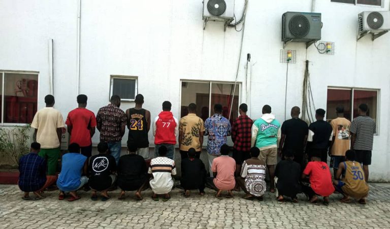 EFCC Arrests 26 Suspected Internet Fraudsters (PHOTOS) | MarvelTvUpdates