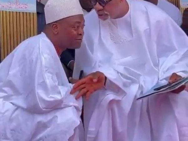 Fayose’s Former Aide, Lere Olayinka Knocks Gov. Dapo Abiodun For Allowing A Monarch Squat Before Him (VIDEO) | MarvelTvUpdates