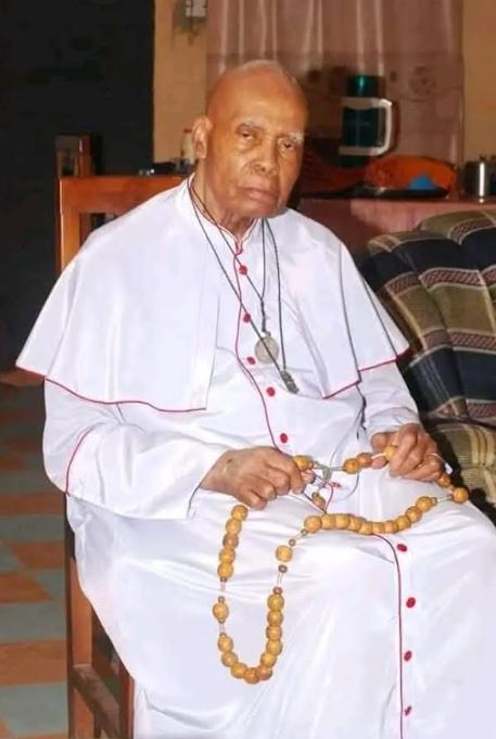 Nigeria’s Oldest Catholic Priest, Rt. Rev. Thomas Oleghe Dies At 104 | MarvelTvUpdates