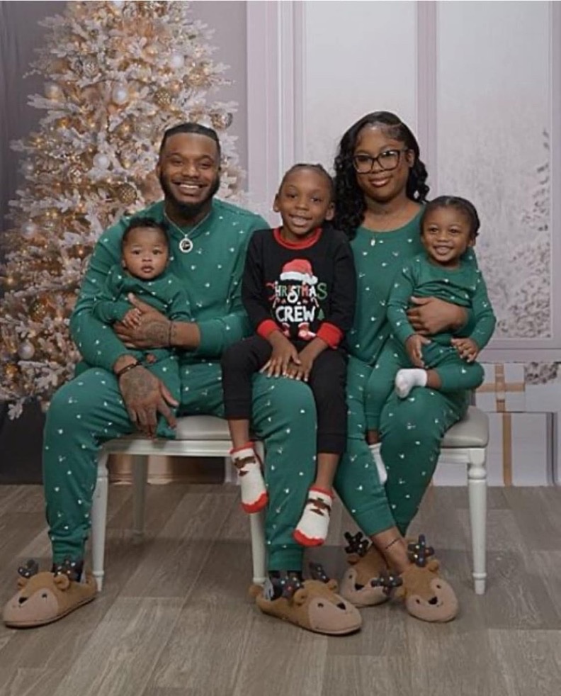 Stepmom Faces Backlash After Excluding Stepchild from Christmas Pajama Tradition | MarvelTvUpdates