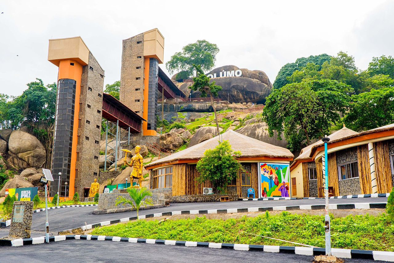 C435A9C4-BDC7-4802-9AA7-CEC90F409F36