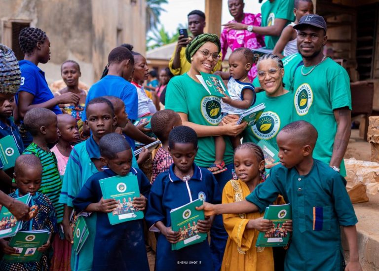 6c742387-bf7a-45b0-97ed-4b99279c2315